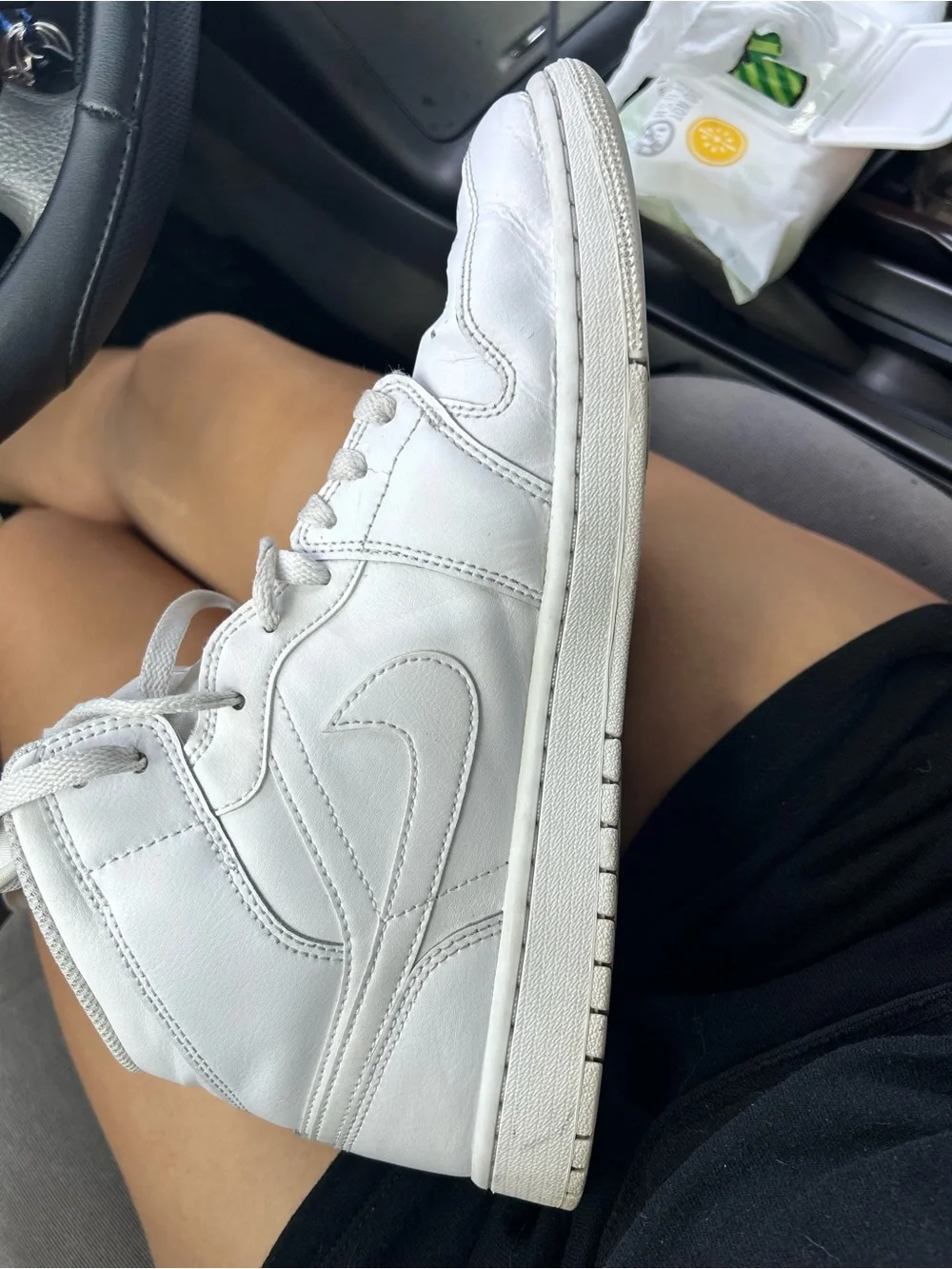 Nike Air Jordan 1 Mid Triple White Men’s Size 11 White Sneakers